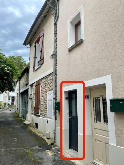 Tiny Paradise - 2 Bedrooms Apartment Montigny-sur-Loing Eksteriør bilde